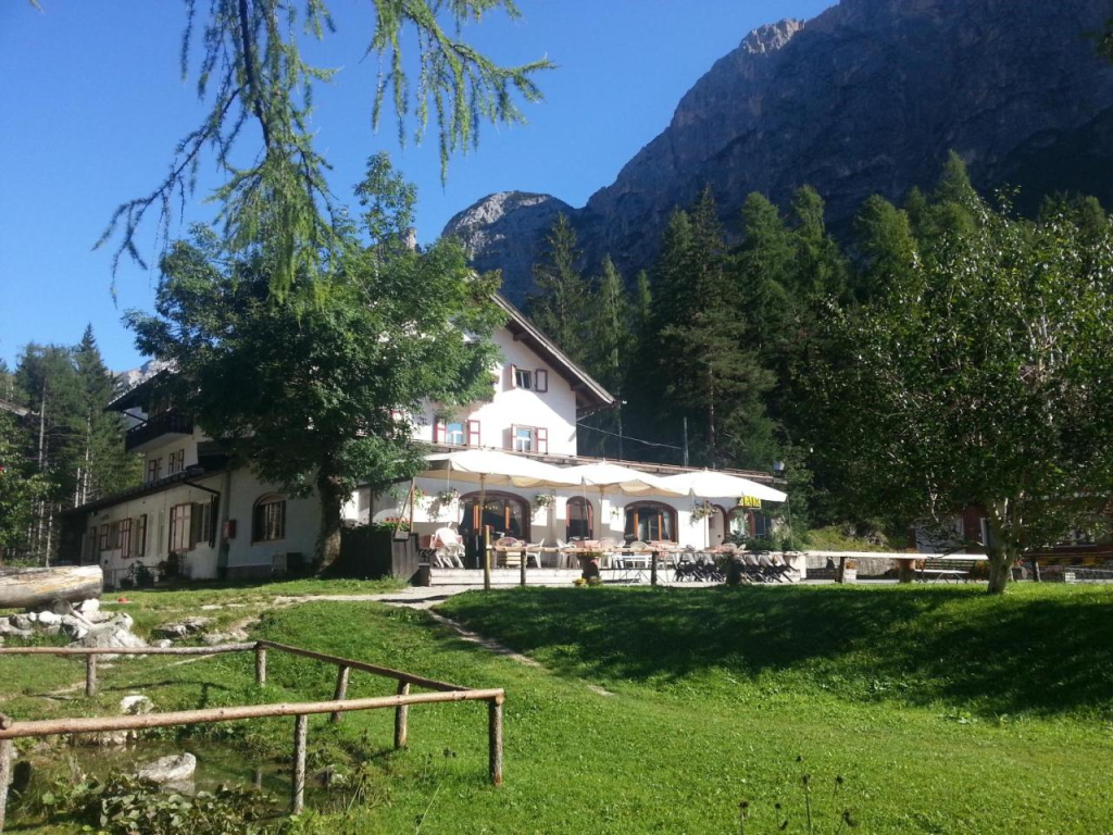 Hotel Fiames