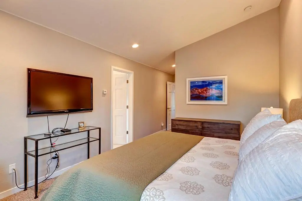 Crossroads Townhome 681B