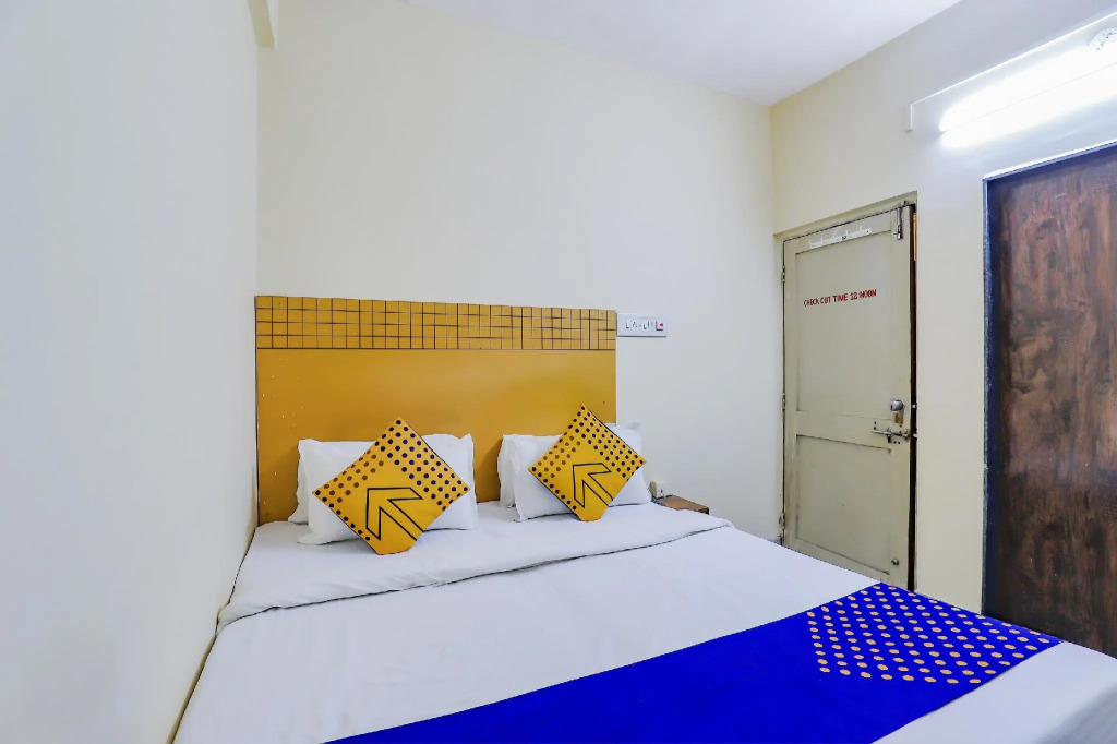 SPOT ON 77564 Hotel Shivang