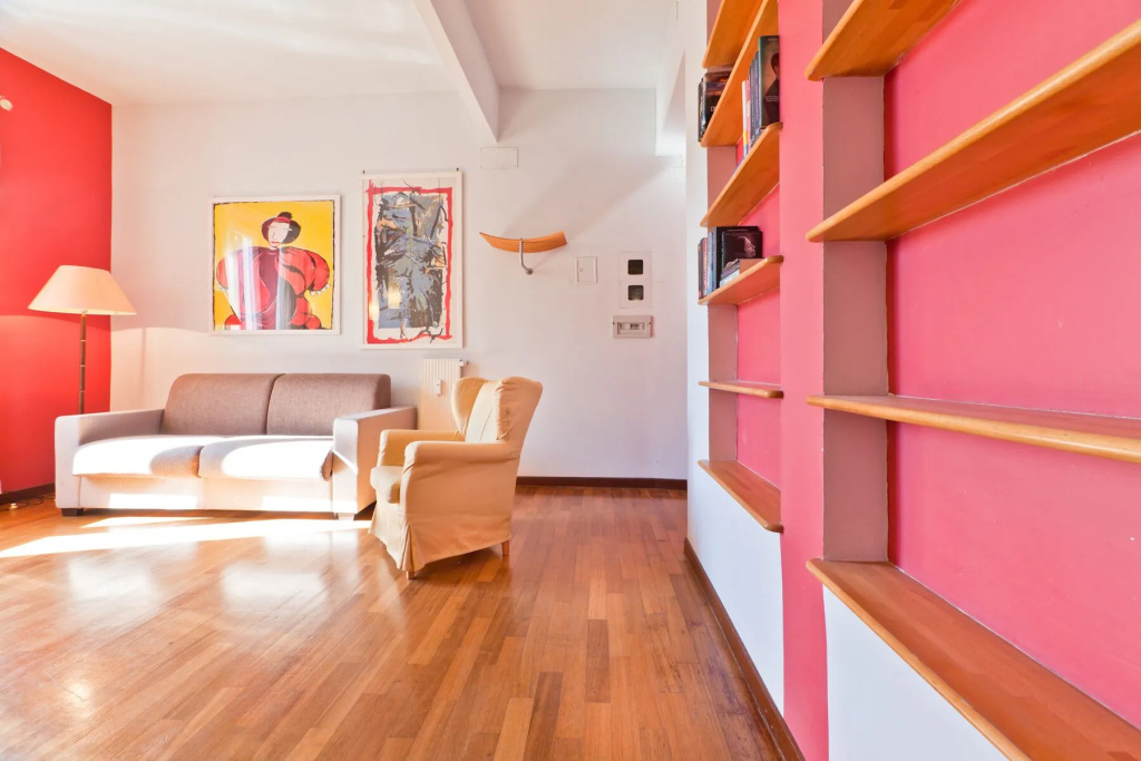 Paola Guest House
