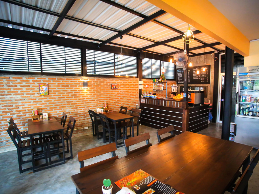 Manee Cool Mueang