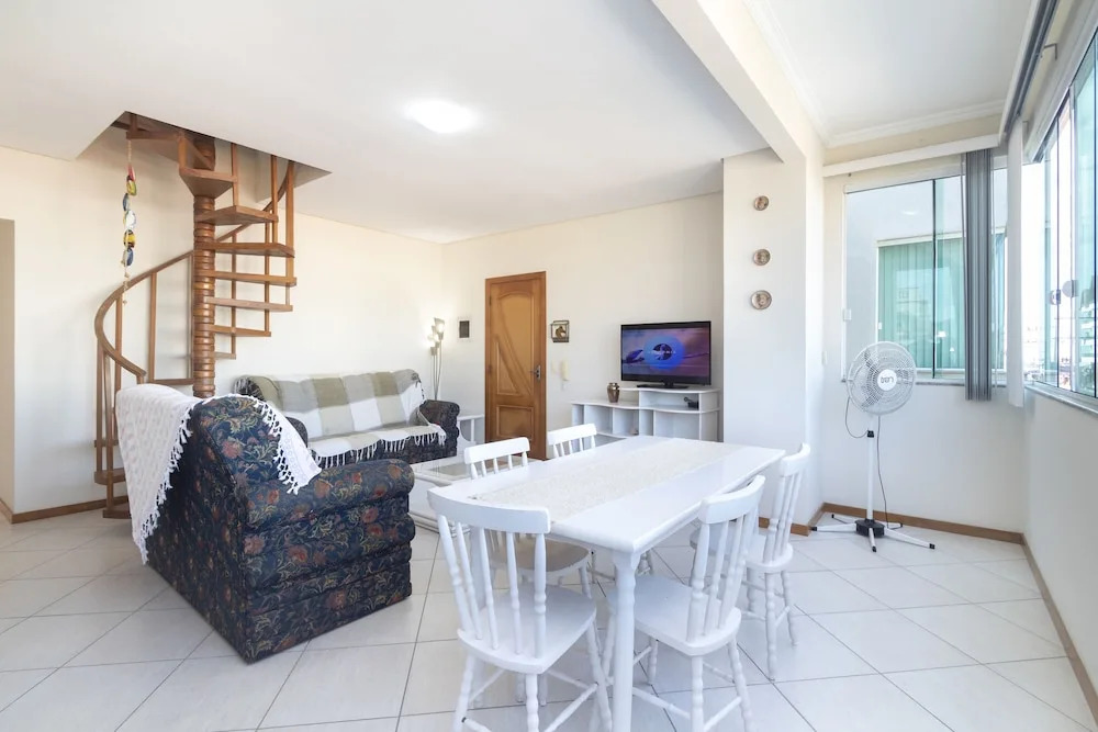 Cobertura Duplex Para 10 Pessoas Em Bombinhas