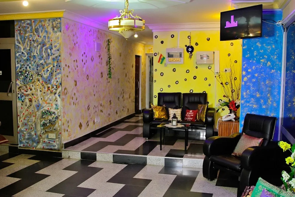 Отель Alexander Plaza Ltd