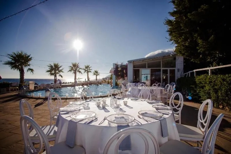 Drymades Inn Resort