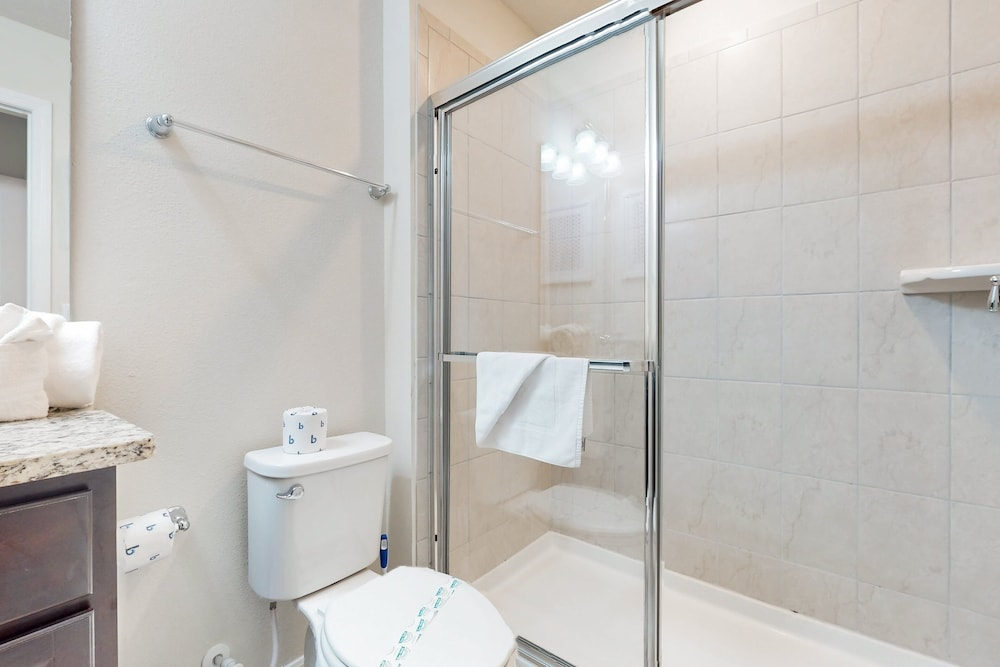 Windsor Island Wonder - Private Pool, Near Theme Parks & new Club House