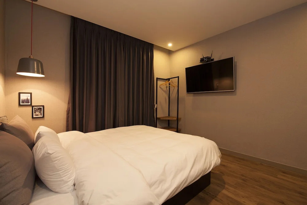 Hotel Gray