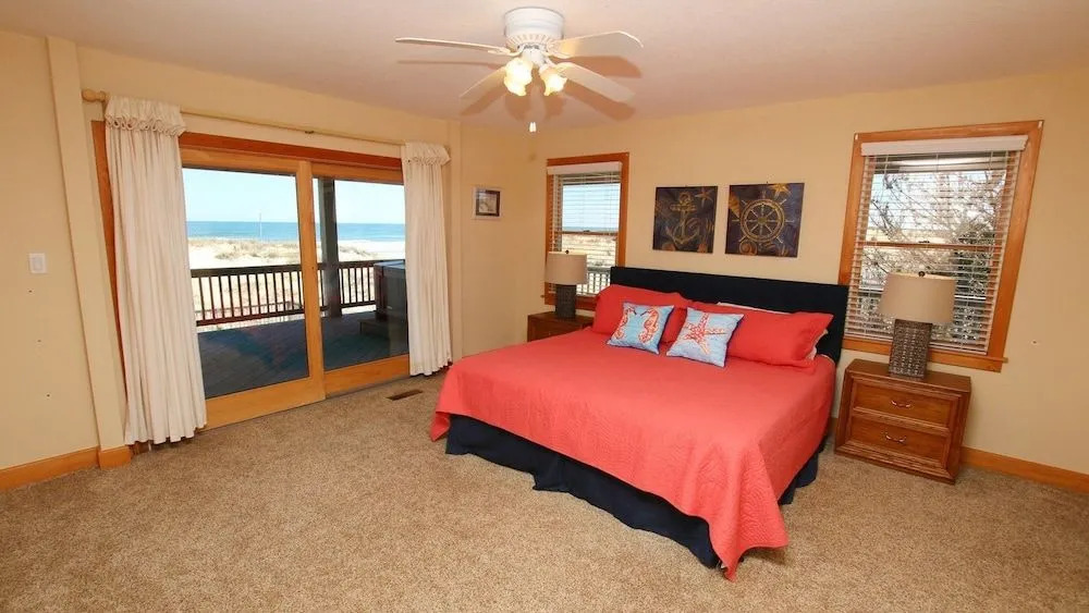 Beauty & The Beach - 5 Br Home
