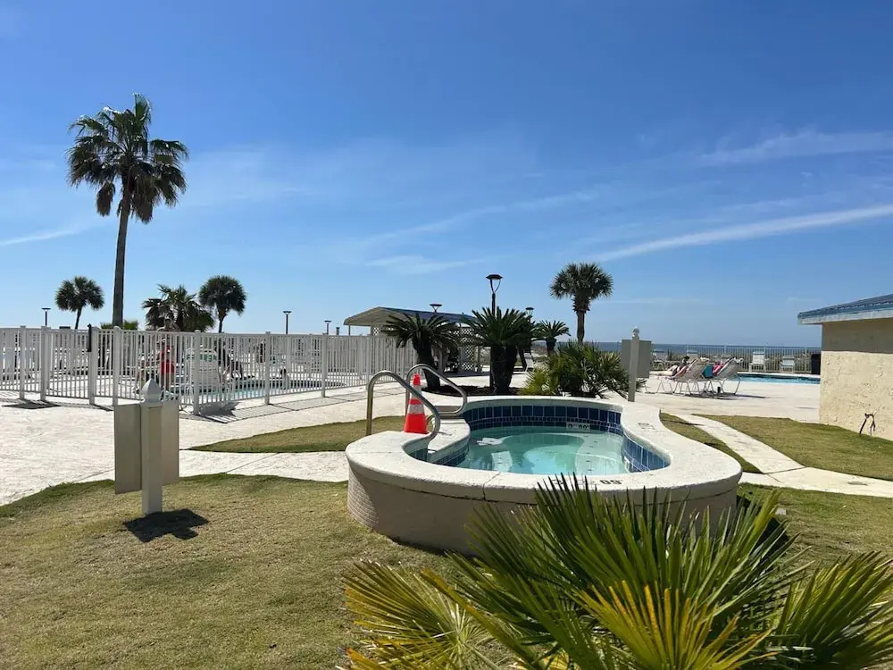 Plantation Palms 6103