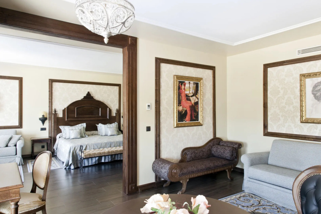 PortAventura Hotel Mansion De Lucy