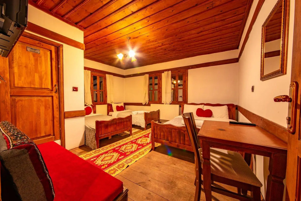 Beyzade Konak Otel