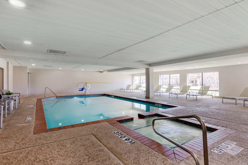 Comfort Inn Sherman - Denison Area