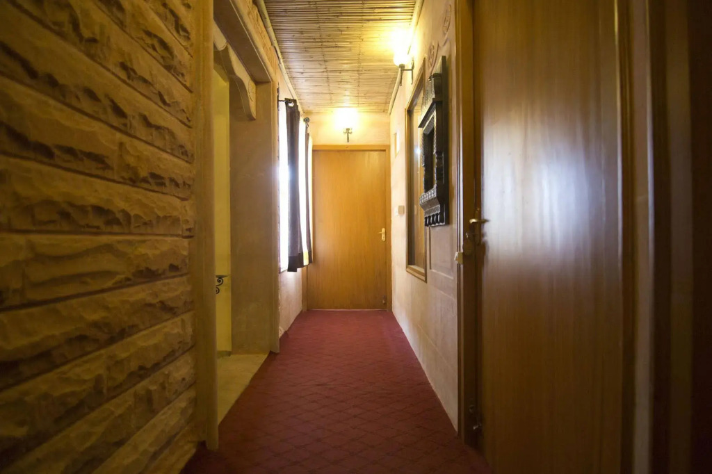 Apnayt Villa - A Luxury Homestay