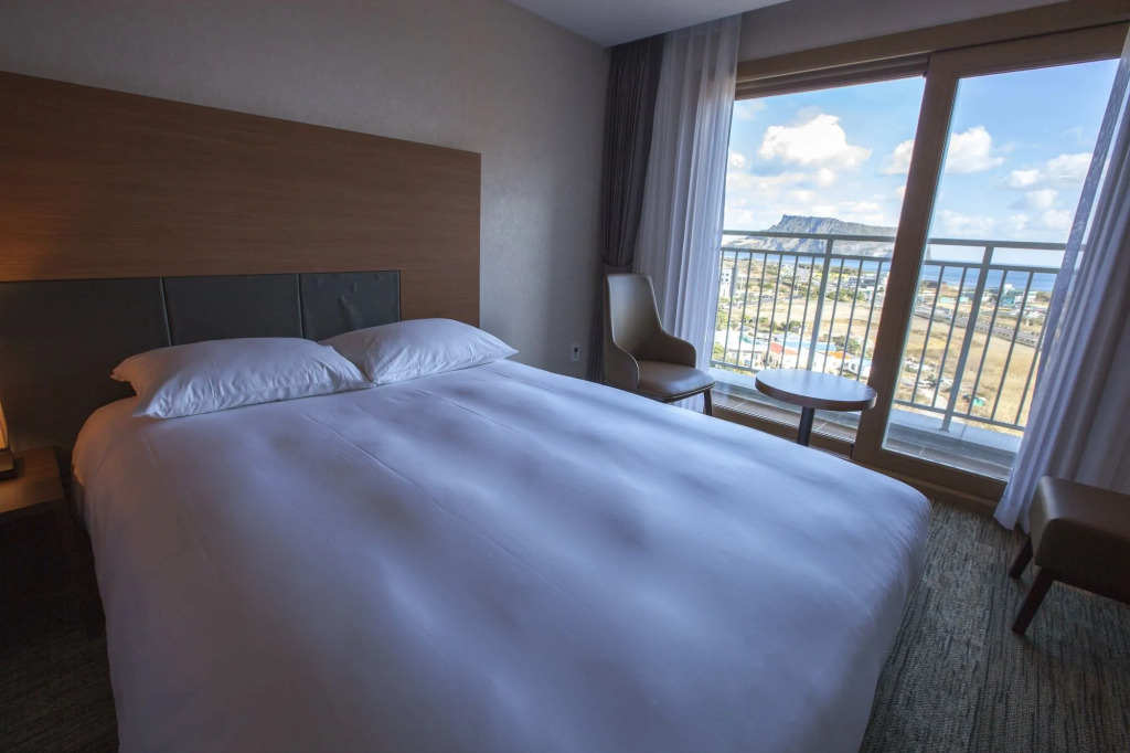 Golden Tulip Jeju Seongsan Hotel