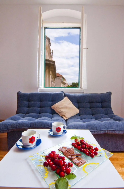 Rodrigo Apartments