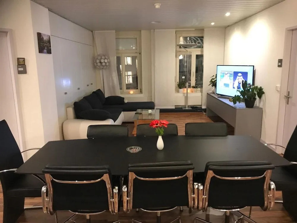 king apartment
