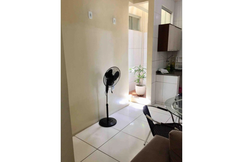 Flats Funcionais Com Ar Em Importante Avenida Da Cidade