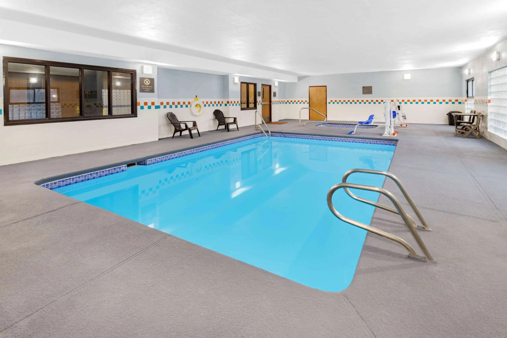 Days Inn by Wyndham Bernalillo