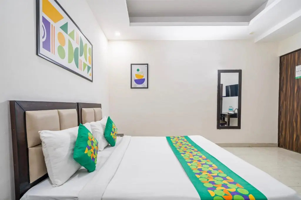 Treebo Modern Stays