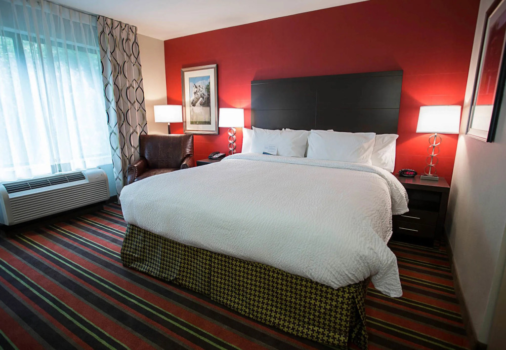 Fairfield Inn & Suites Moscow