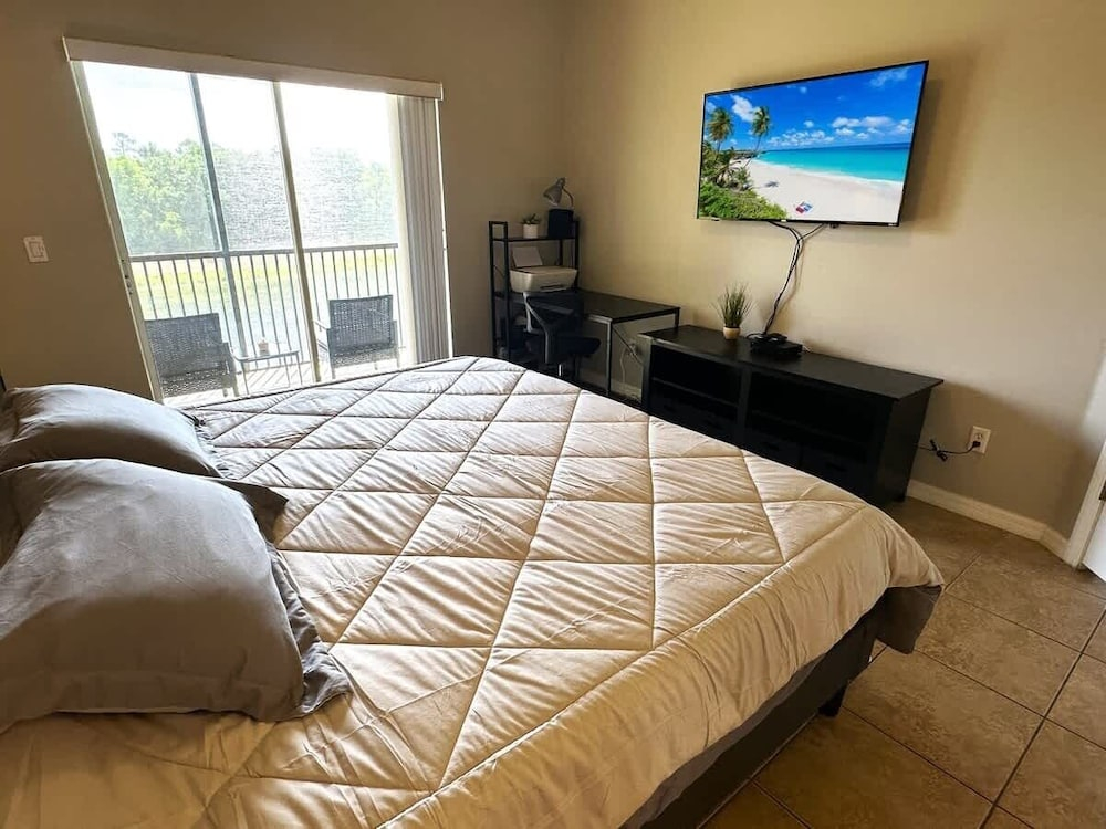 Very Near Disney 3 Bd Condo Walmart 1 Min Away 3 Bedroom Townhouse