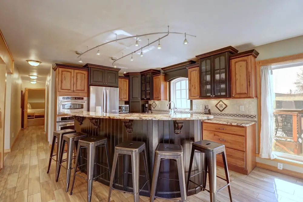 334 Willow Lake Ct. 4br W/loft 3ba 4 Bedroom Townhouse