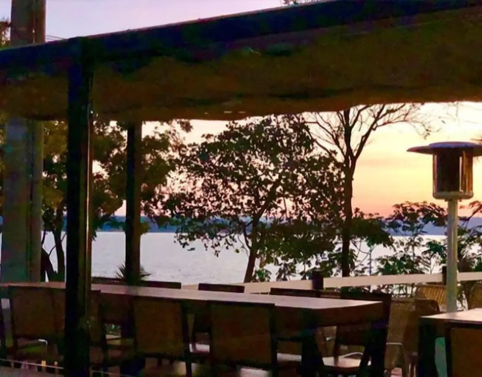 Grande Lago Hotel Gastronomia Bar