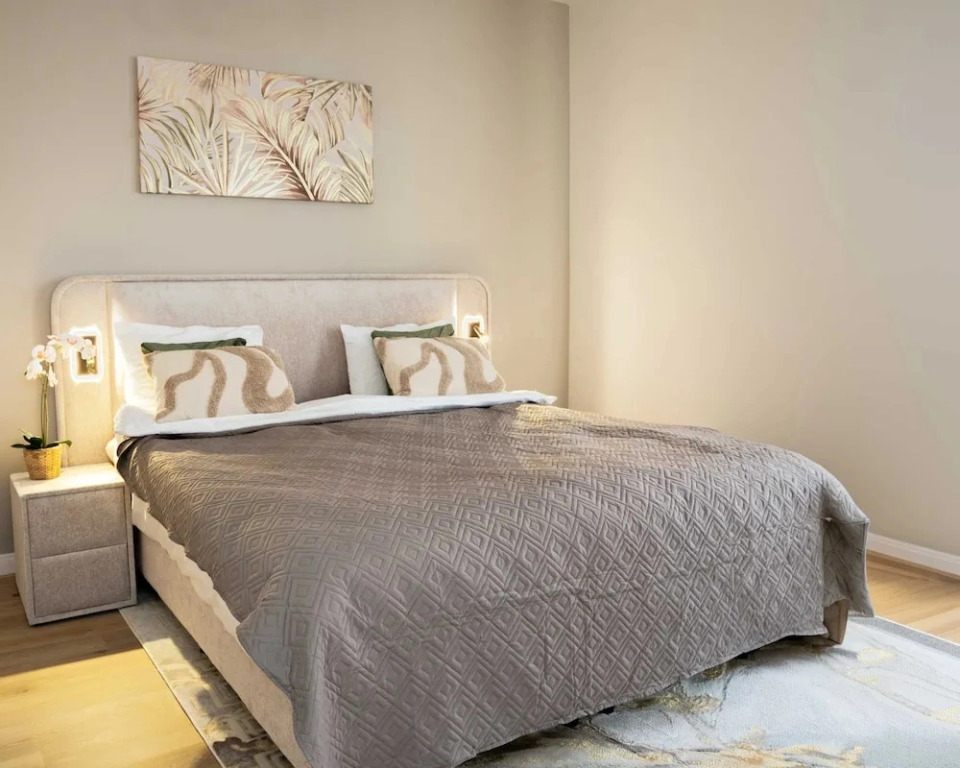 One Lux Stay 2br/ 2BA Antwerp Near Central Station