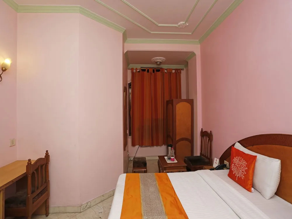 OYO 7135 Hotel Blue Sapphire