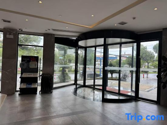 Yixuan Hotel (Shangrao Guangfeng High-tech Development Zone)