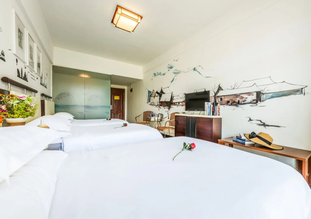 66 Theme Chain Hotel