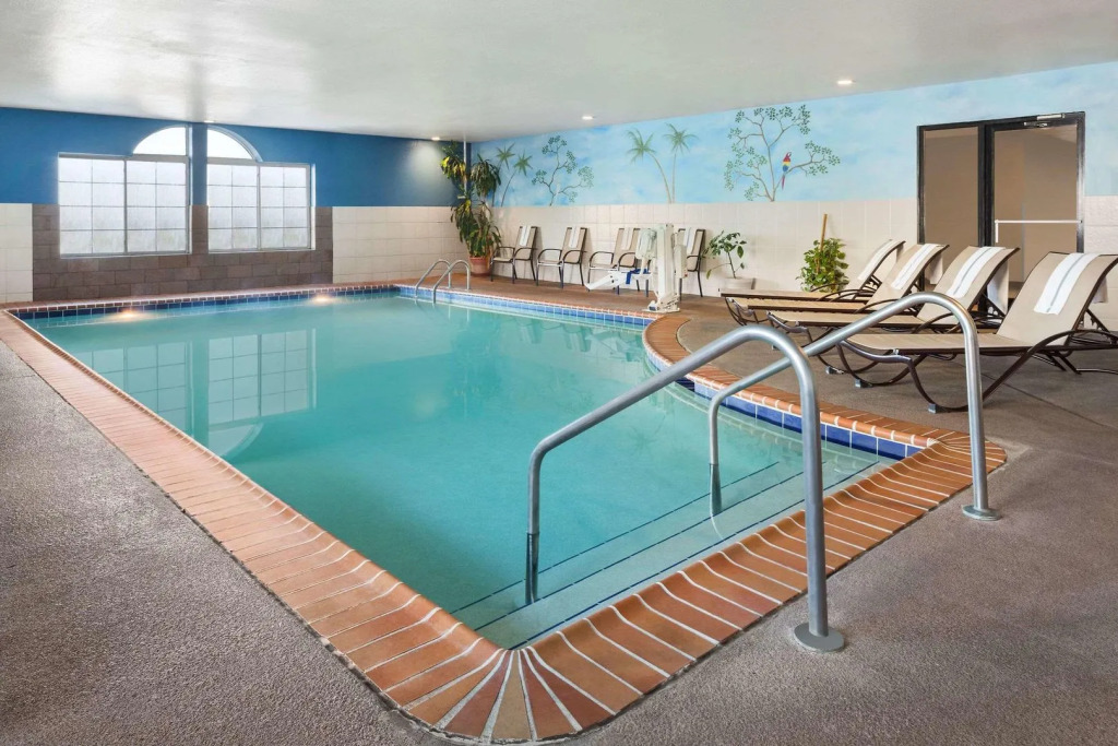 Country Inn & Suites by Radisson, Lexington, KY