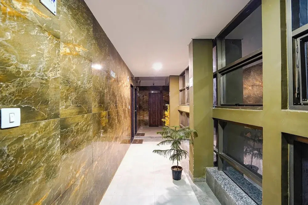 FabHotel Relax - Opp Hotel Leela