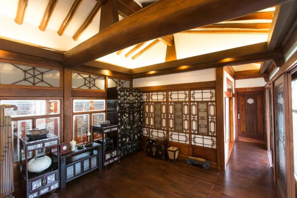 Hanok1957