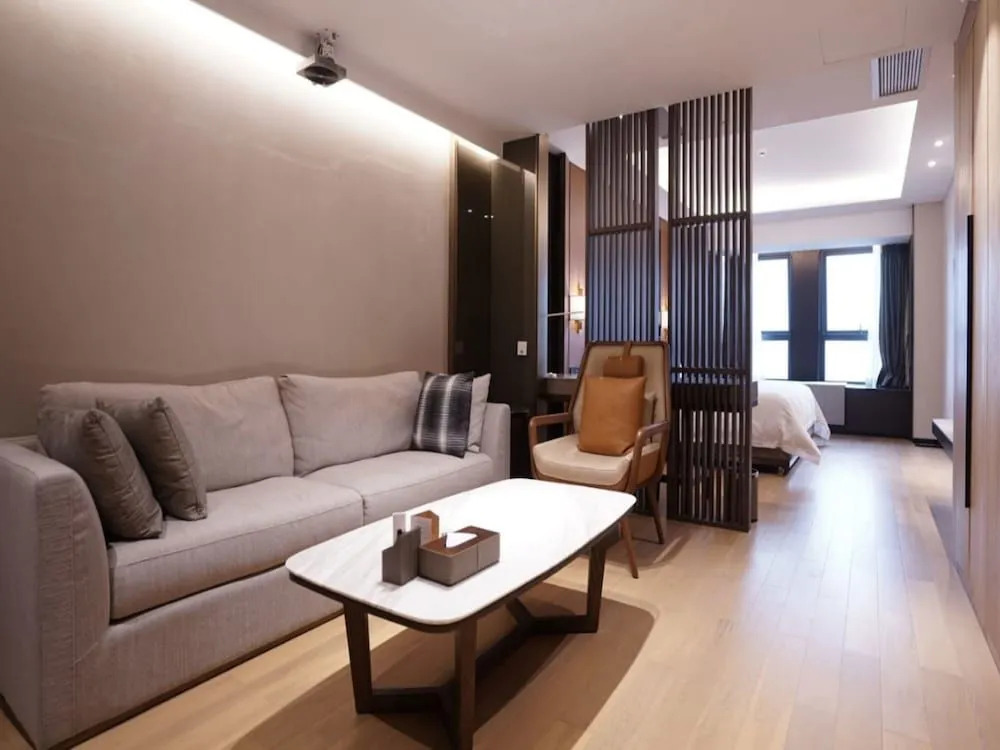 chongqing kuanrong luxry suit hotel