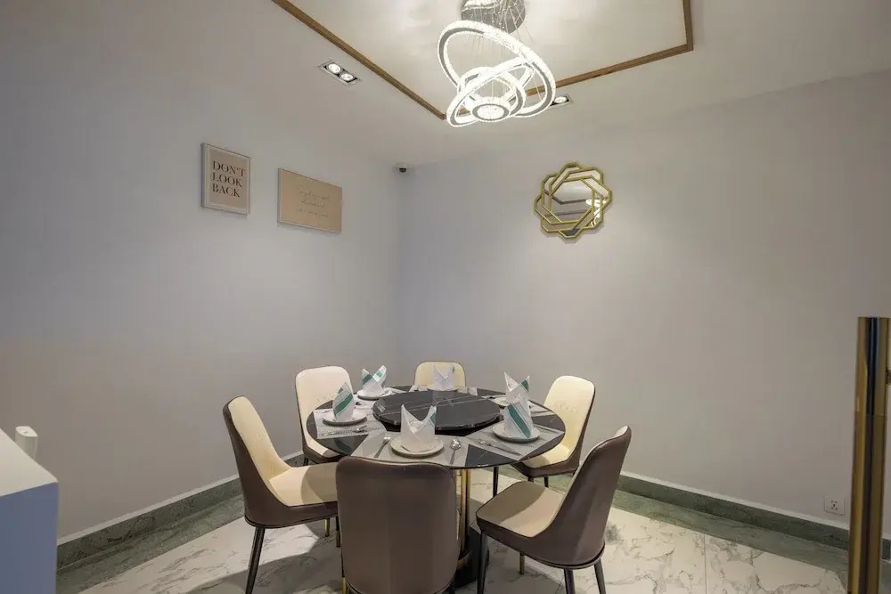 Amana Hotel & Residences