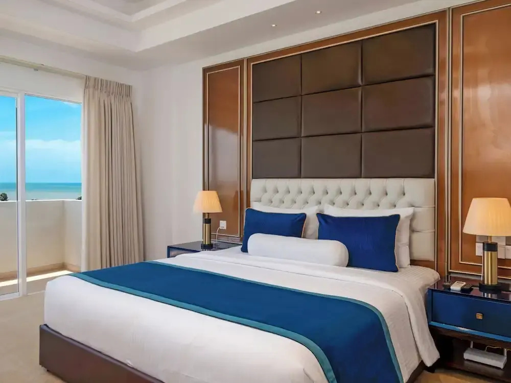 Ocean Breeze Residence- Negombo