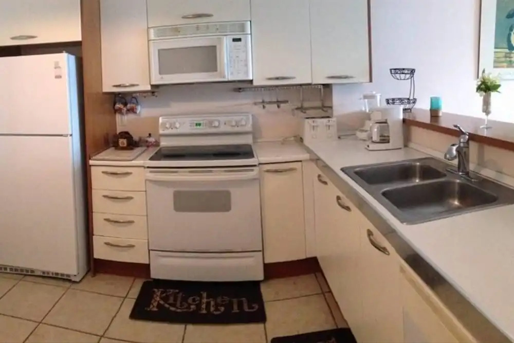 Le Marina Bay 1003 by Go Florida Condo, Sunny Isles