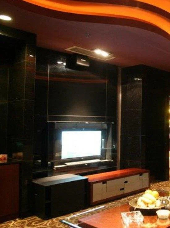 Yinlong Hotel