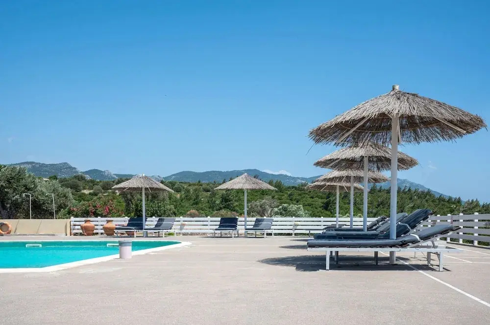 Sunny Studio Nestled Near a Refreshing Shared Pool