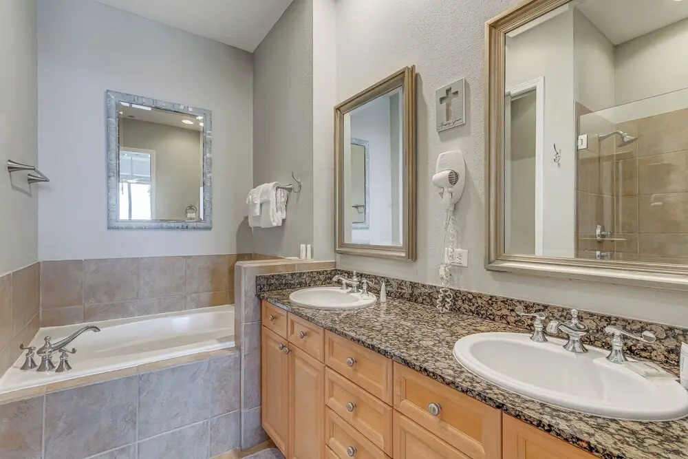 Pensacola Beach Penthouse w/ View + Pool Access!