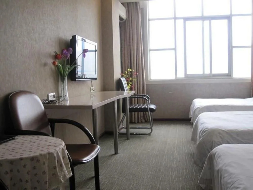 Jiuzhou Business Hotel(武汉市九洲商务宾馆)