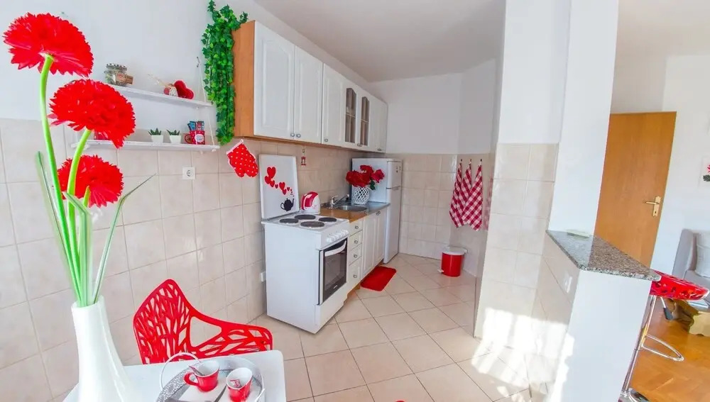 Apartment Red