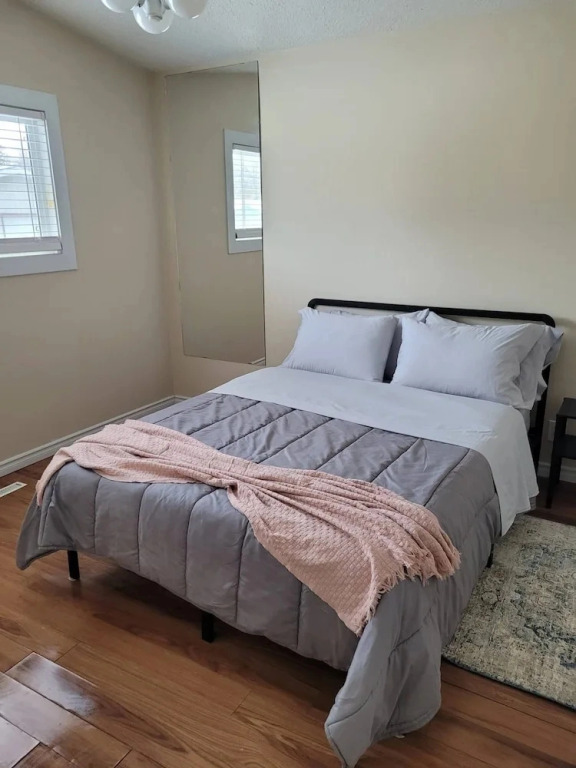 Gorgeous Beacon Heights 2 Bedrooms Apartment