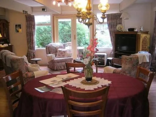 Hide-away Cottage Retreat