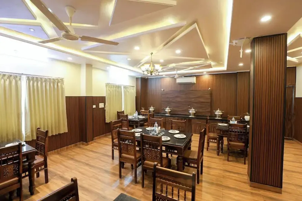 Hotel Veda Resort