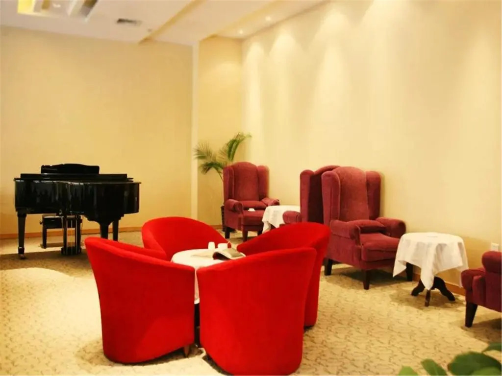 Dalian Bolt Hotel