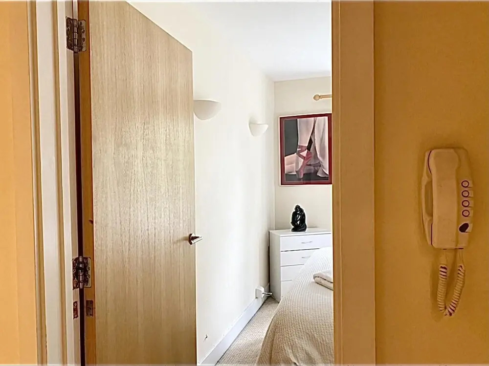 Remarkable 2-bed Apartment in Cheltenham