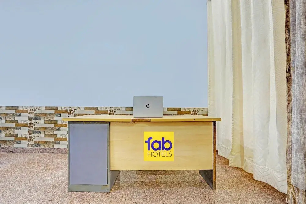 Fabhotel Casa Residency