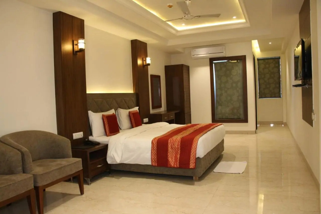 Lavanya Motel