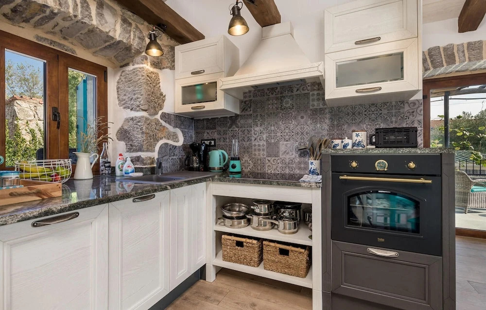 Awesome Home In Kornic